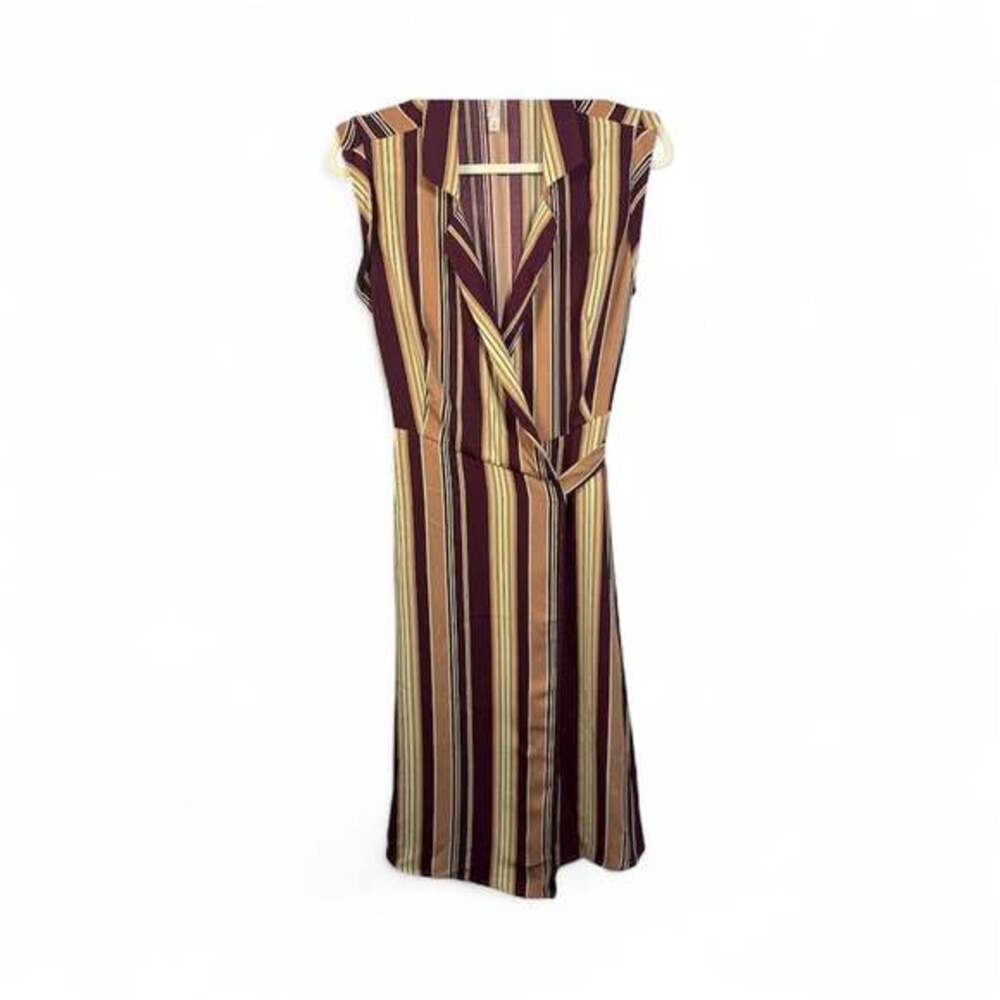 Xhilaration Wrap Dress Size Medium